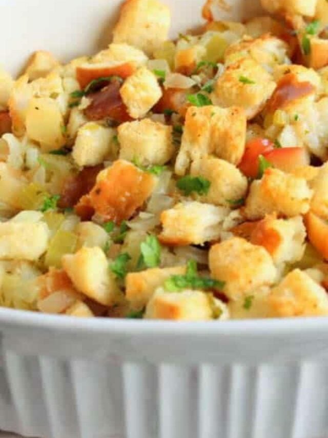 Light and Fluffy Stuffing – an easy holiday side dish!