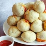 Easy Homemade Pizza Pockets - delicious, freezable and the perfect snack for any taste!