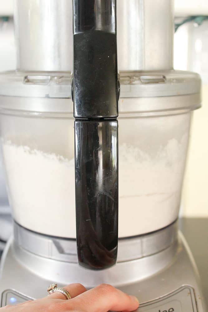 Flour mixture inside food processor.