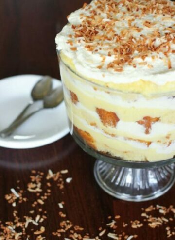 cropped-Easy-Coconut-Cream-Trifle-with-toasted-coconut-e1603849021988.jpg