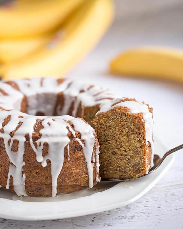 Banana bundt cake with drizzle